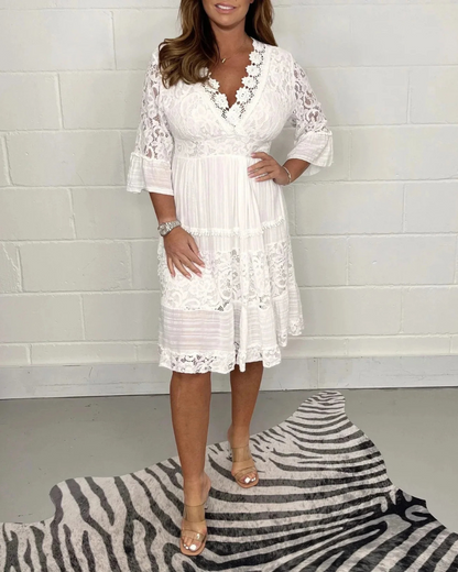 BERINDA - Robe en Dentelle Brodée
