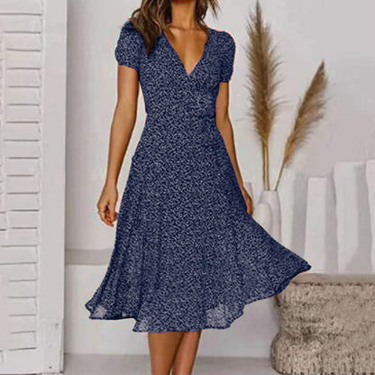 Krystale - Robe en Ligne A avec Décolleté en V et Jupe Fluide