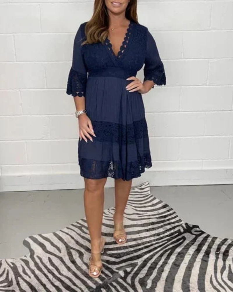 BERINDA - Robe en Dentelle Brodée