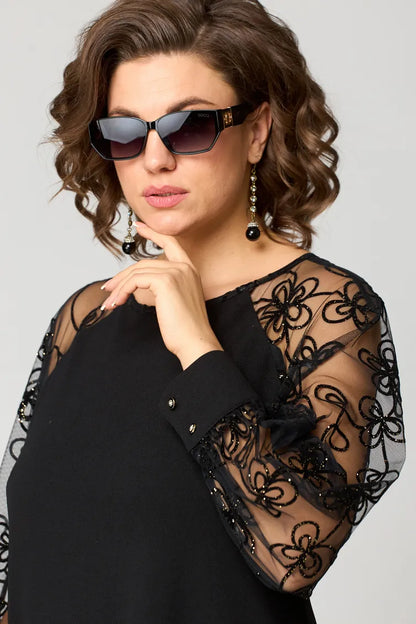 Elara - Robe à Manches en Dentelle