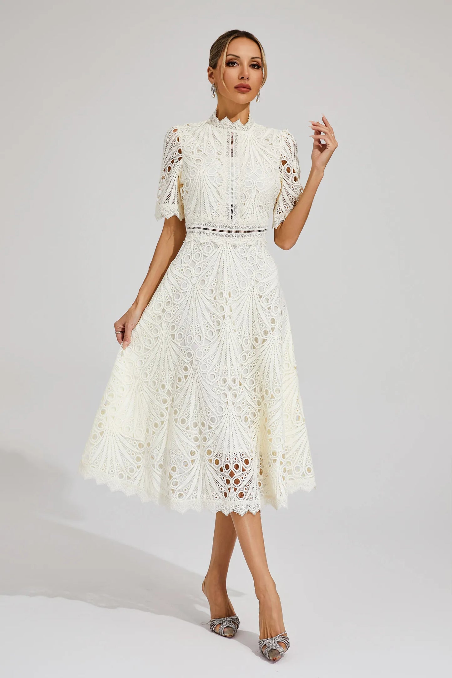 Hallie | Robe Midi en Dentelle