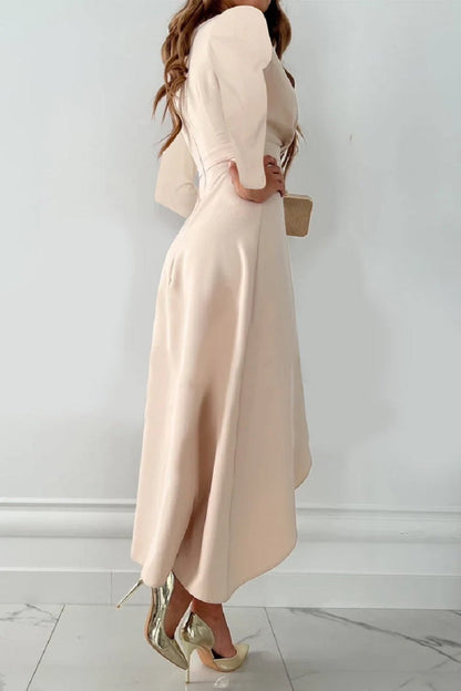 Cerise - Robe plissée monochrome, parfaite pour les occasions spéciales