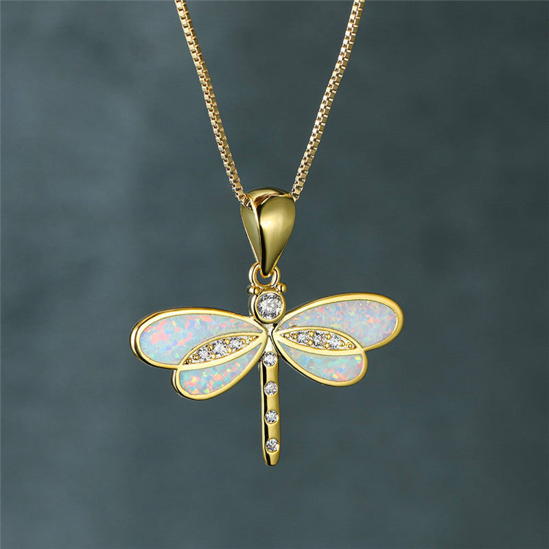 Elunaria – Collier en forme de libellule avec accent scintillant