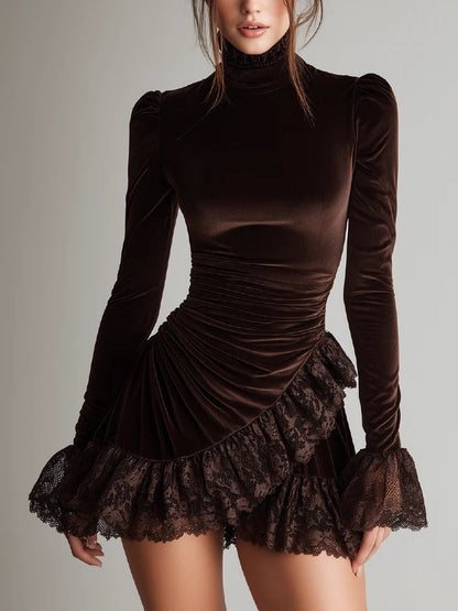 Mercedes | Robe mini à col montant et dentelle