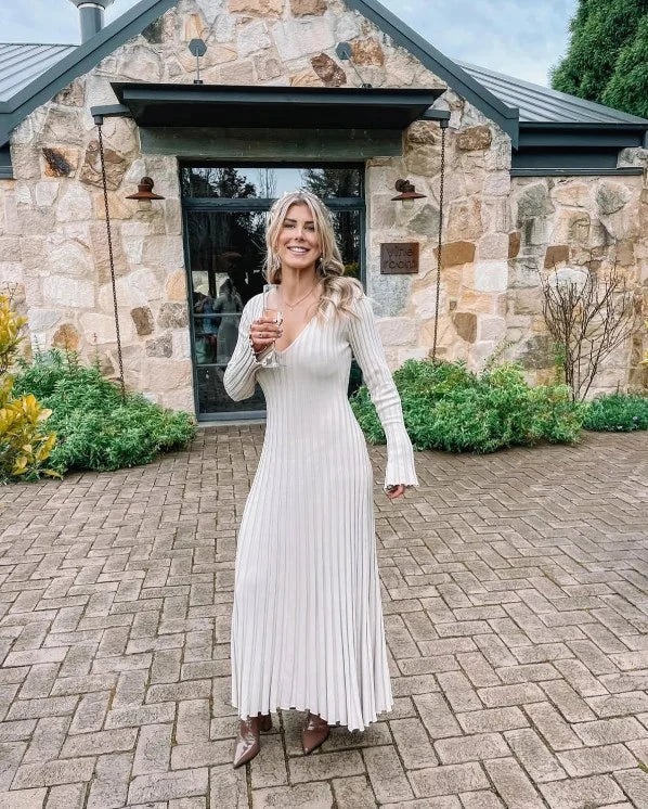 Sara - Nouvelle Robe Midi en Tricot