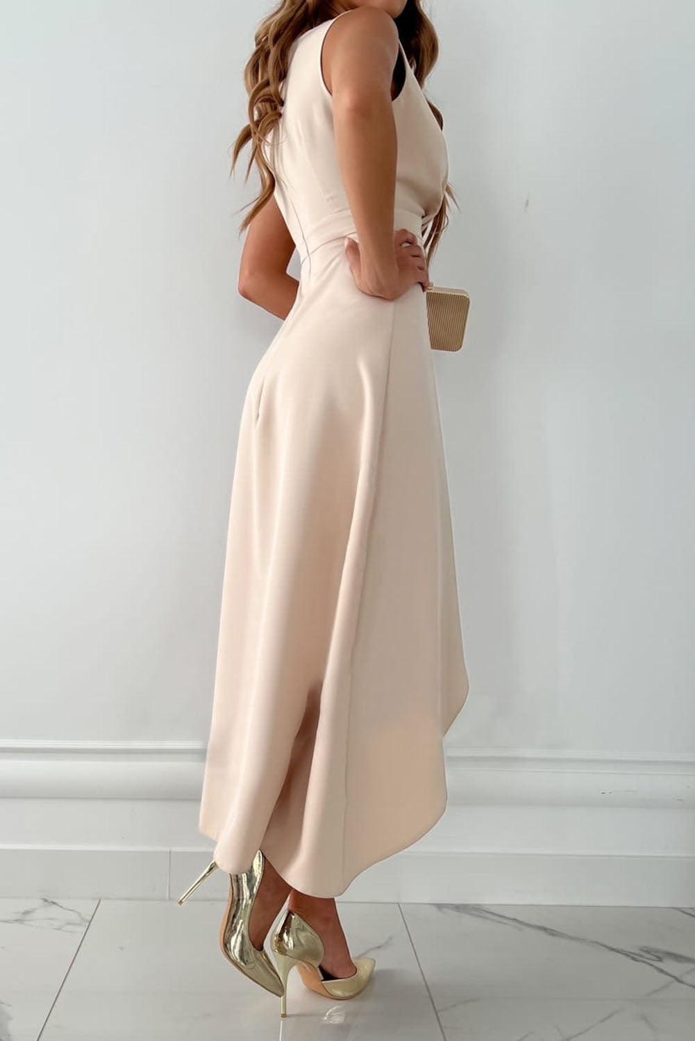 Mandy - Robe Midi Enveloppante avec Décolleté en V