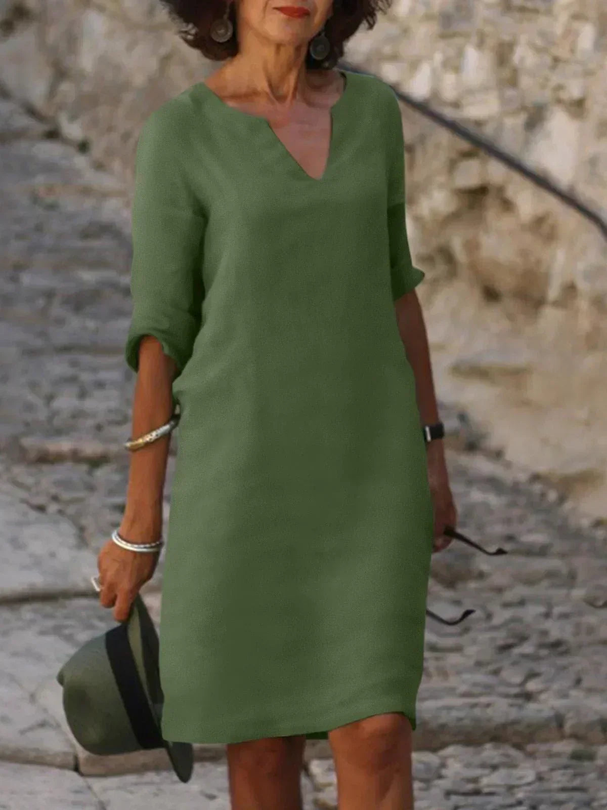 Josette | Robe élégante avec décolleté en V